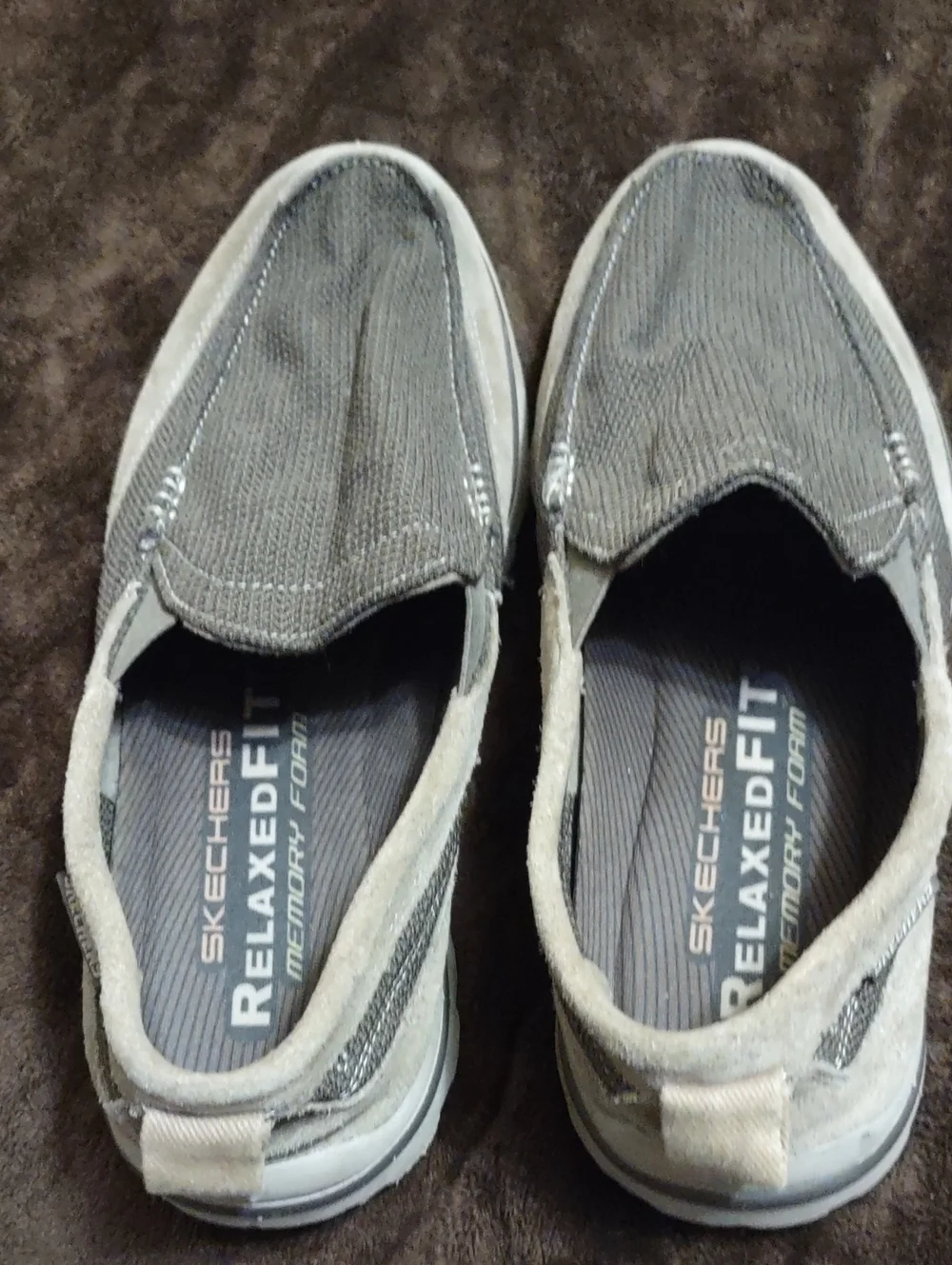Men's Skechers Casual Loafers Size 9.5